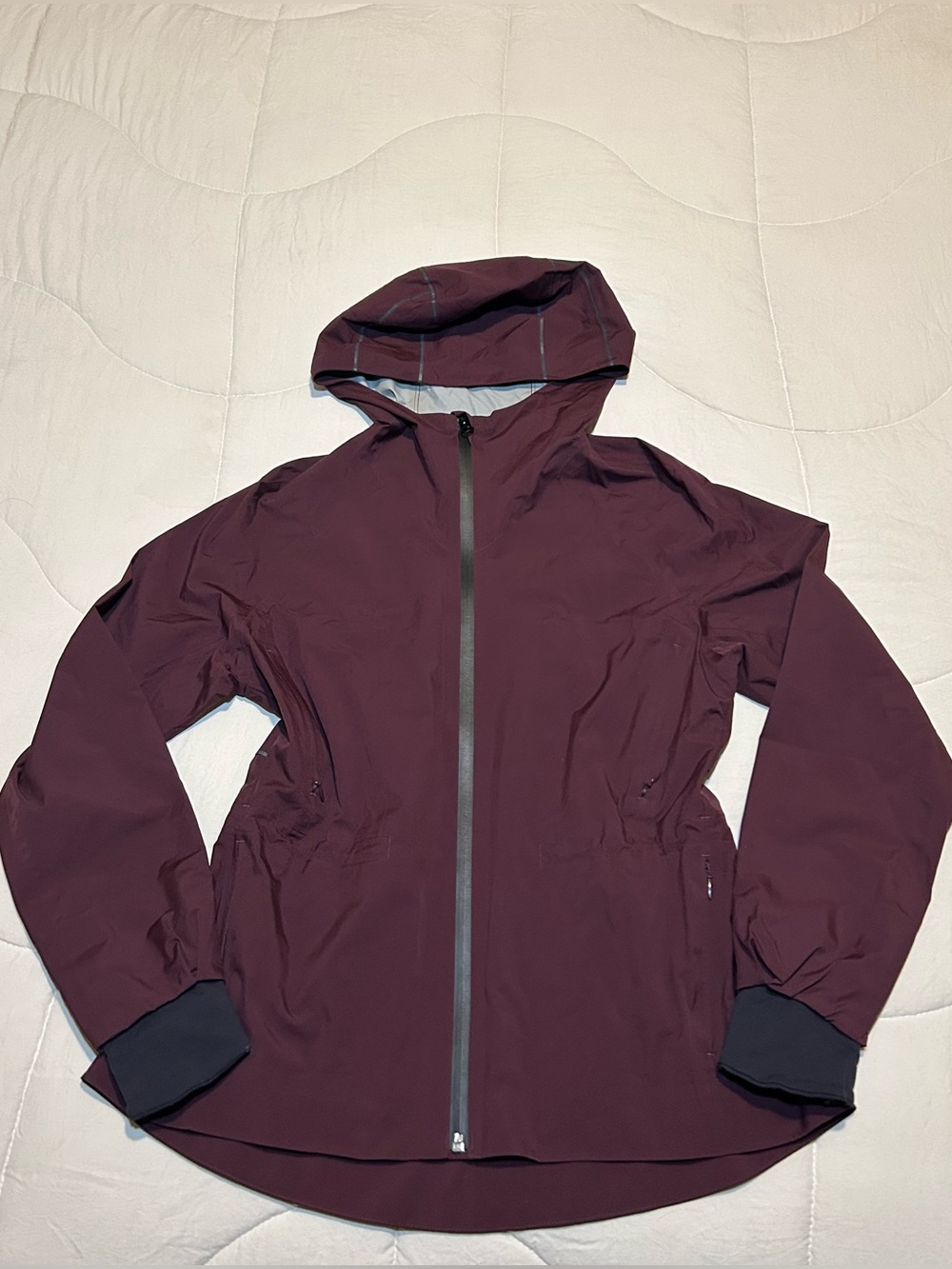 Lululemon &go Destination Waterproof Jacket - Bordeaux Drama - Size - 4